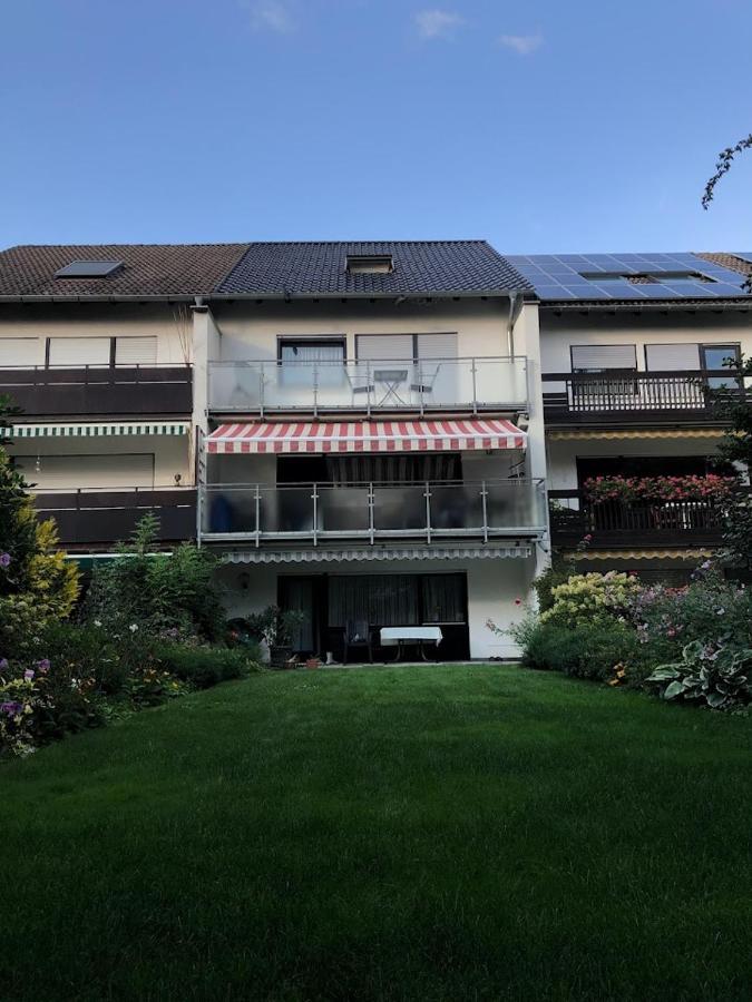 Privatunterkunft Cheerful Roof Flat In A Private German Style House